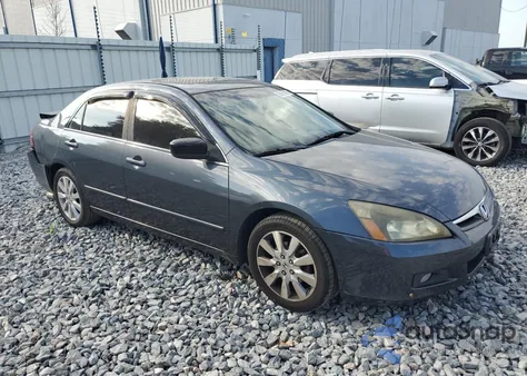 2007 Honda Accord Ex z USA, uszkodzony, nr VIN 1HGCM66557A056190